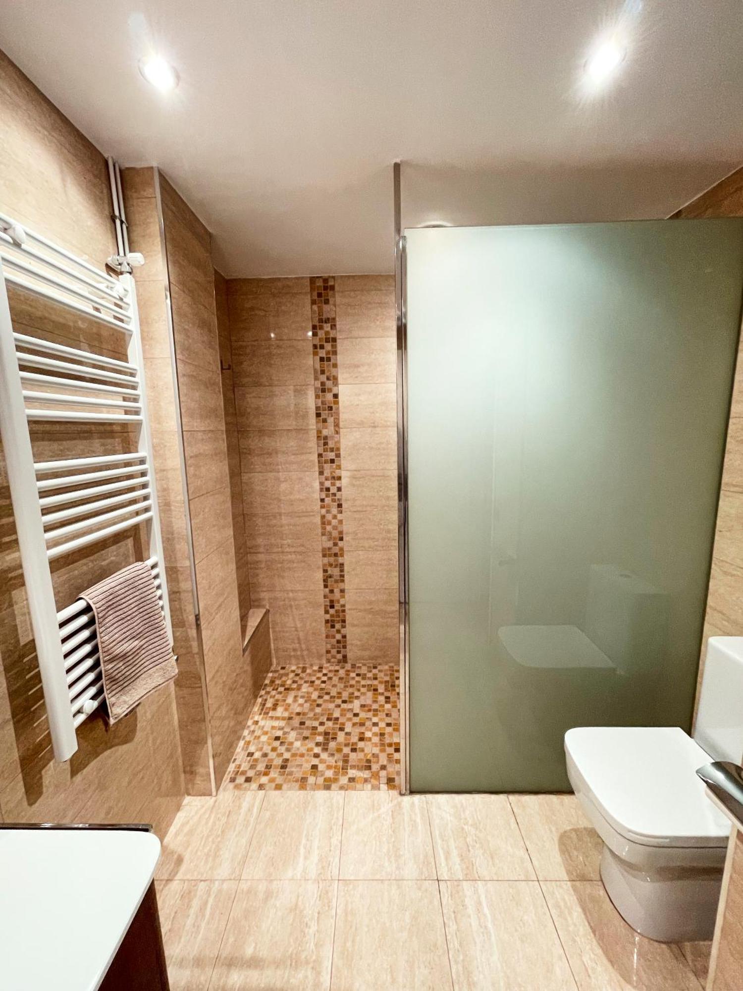 Apartamento Familiar En El Centro De Benasque Con Terraza Экстерьер фото